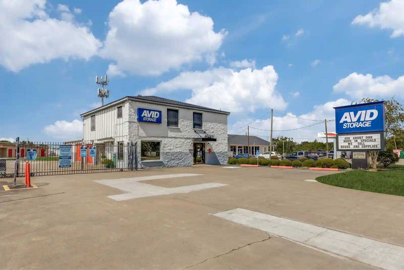 Pearland Texas self-storage facility